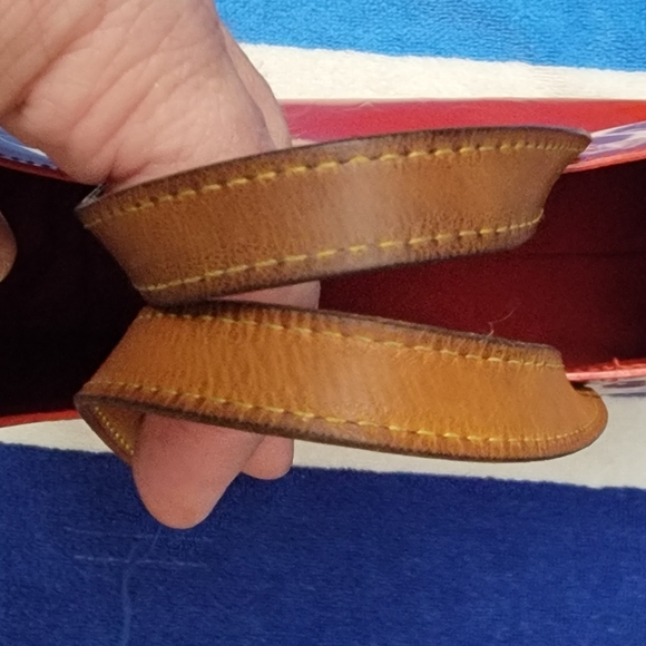 LOUIS VUITTON Reade PM Rouge Monogram Vernis MI1012 Handbag - Picture 2 of 16